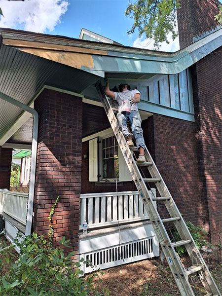 How hiring a professional house painter can increase the value of your home